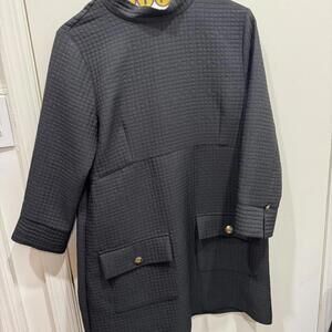 Black Zara quilted midi dress with pockets #winterdress #mididress